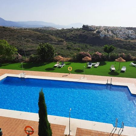 Atico Familiar Vistas Al Mar Διαμέρισμα Manilva Εξωτερικό φωτογραφία