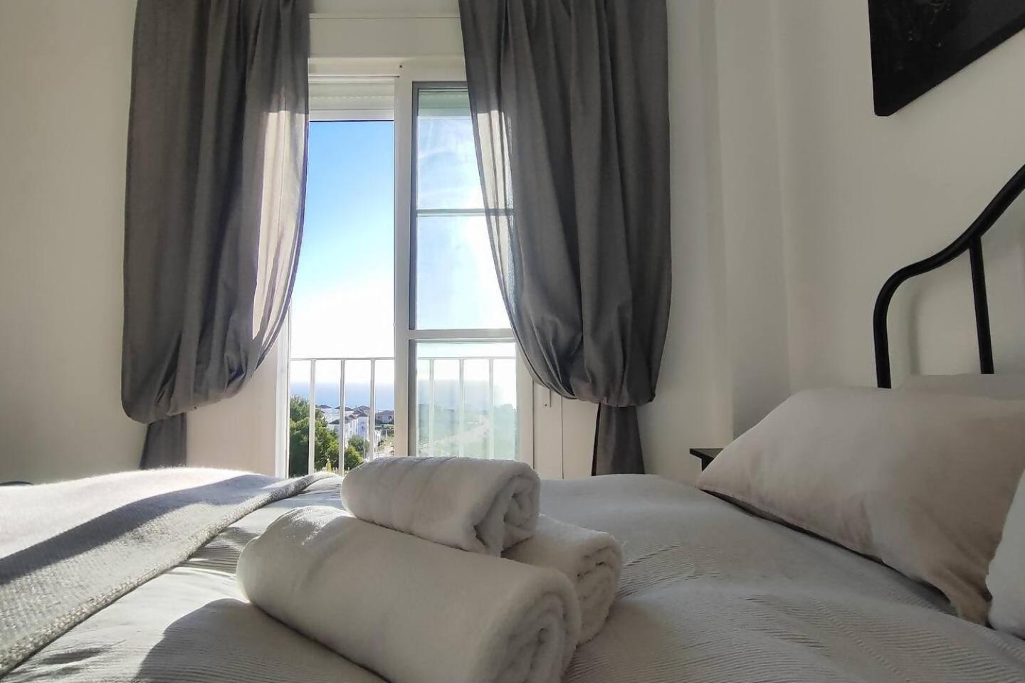 Atico Familiar Vistas Al Mar Διαμέρισμα Manilva Εξωτερικό φωτογραφία